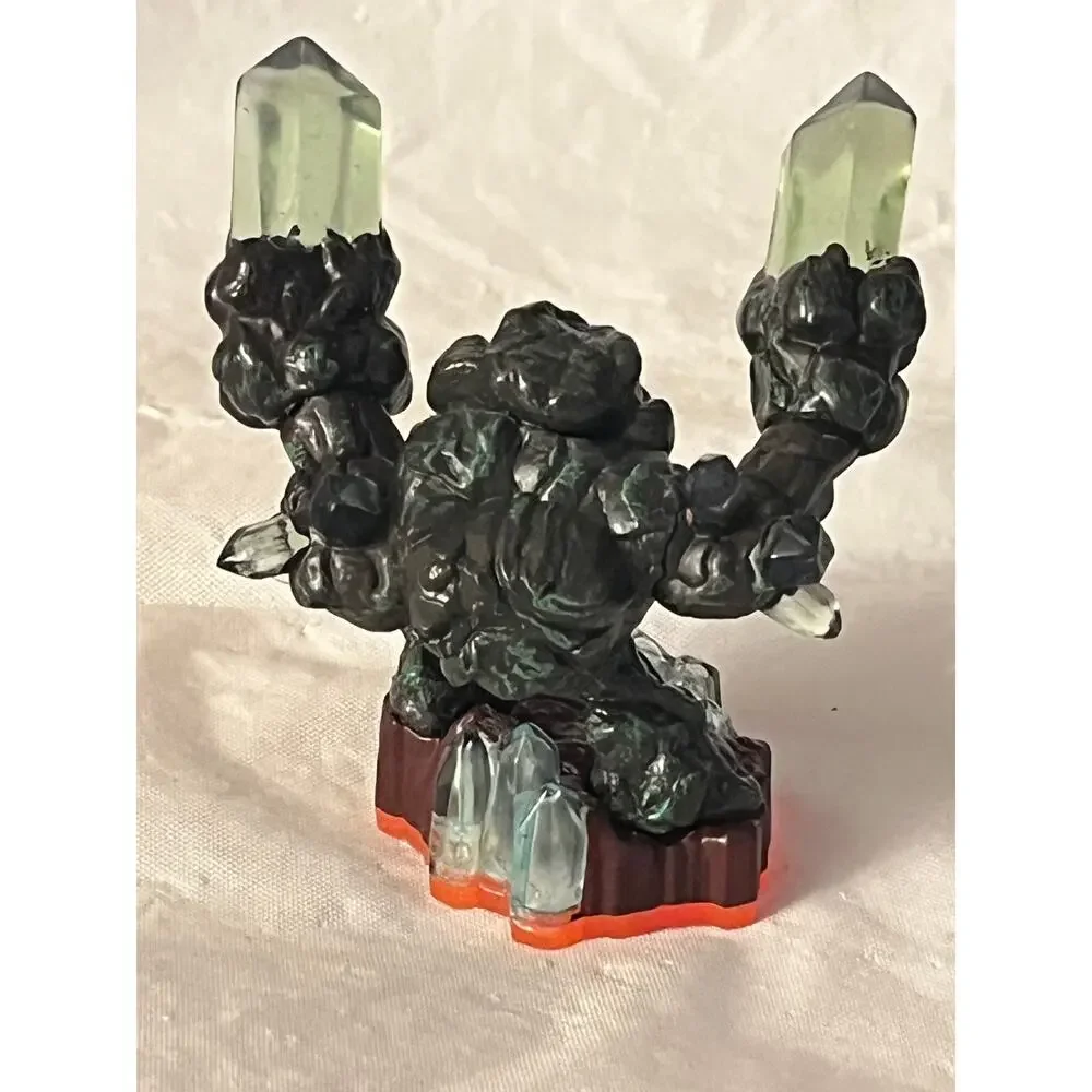 Skylanders Giant -Earth Element - Lot of 5- Activation 2012